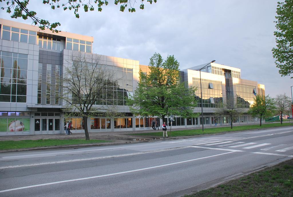Hotel Elit Novi Sad Exterior photo